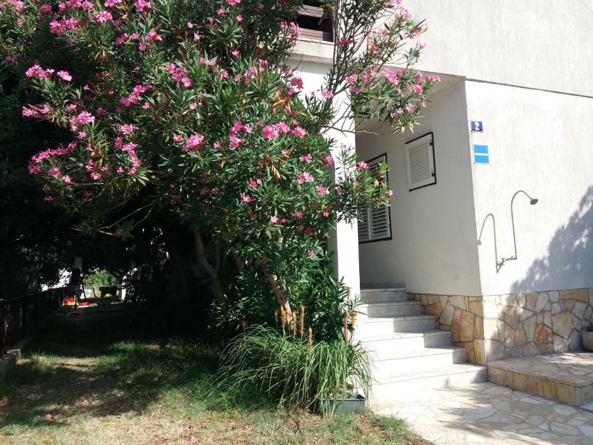Apartman Nona Povljana Kültér fotó