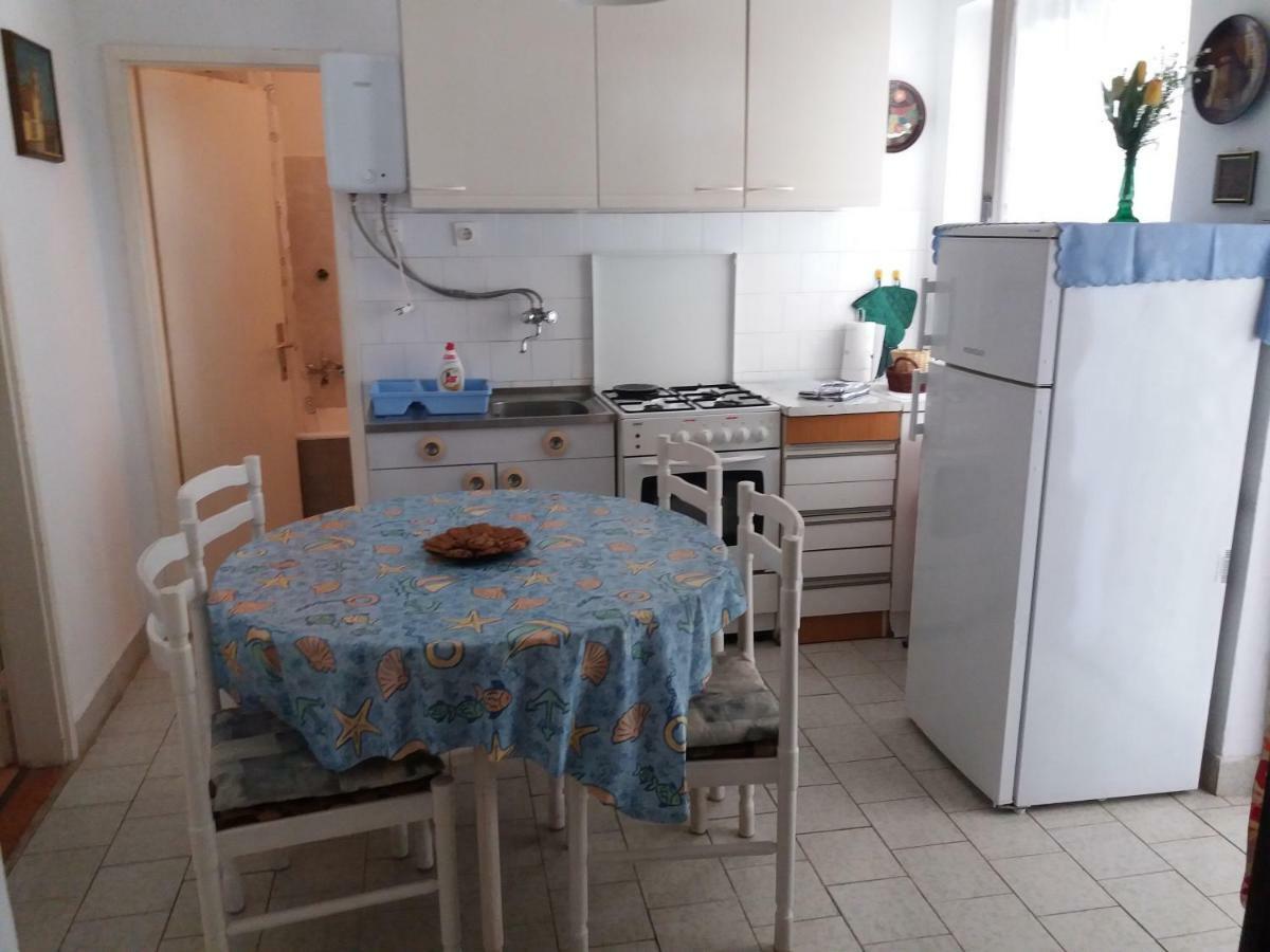 Apartman Nona Povljana Kültér fotó